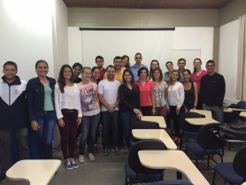 Explanação da aplicação do instrumento RE-AIM realizado pelo Prof. Dr. Fabio Araujo Almeida (Virginia Tech/EUA).